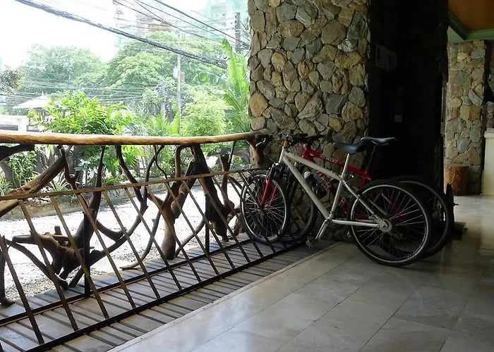 West Gorordo Hotel
