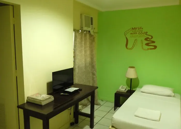West Gorordo Hotel 2*